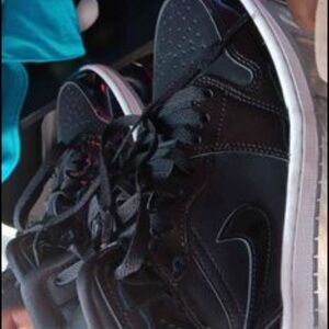 Space jams 1 nike shoes size 7.5